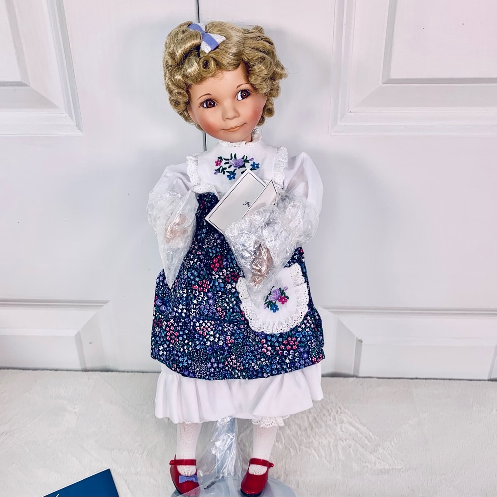 NEW Ashton Drake Galleries "Goldilocks" Porcelain Doll